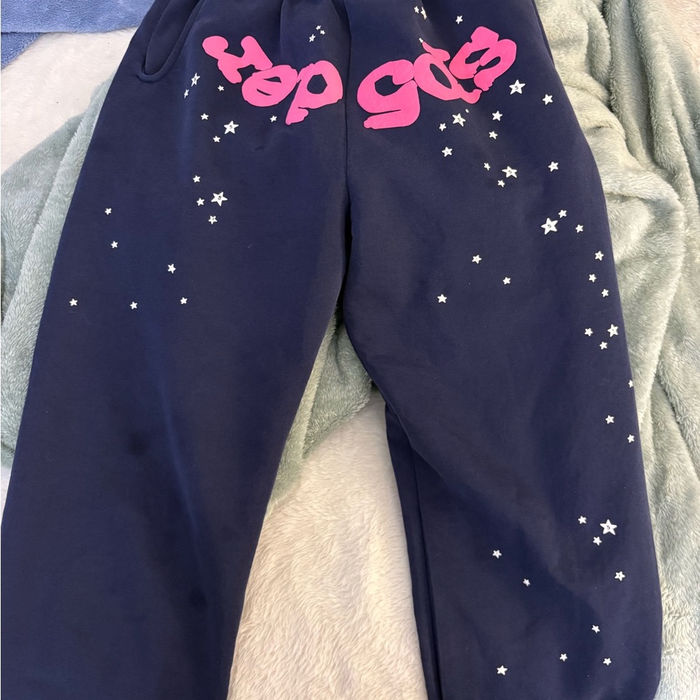 Spider sweatpants navy pink white fits like a men’s small